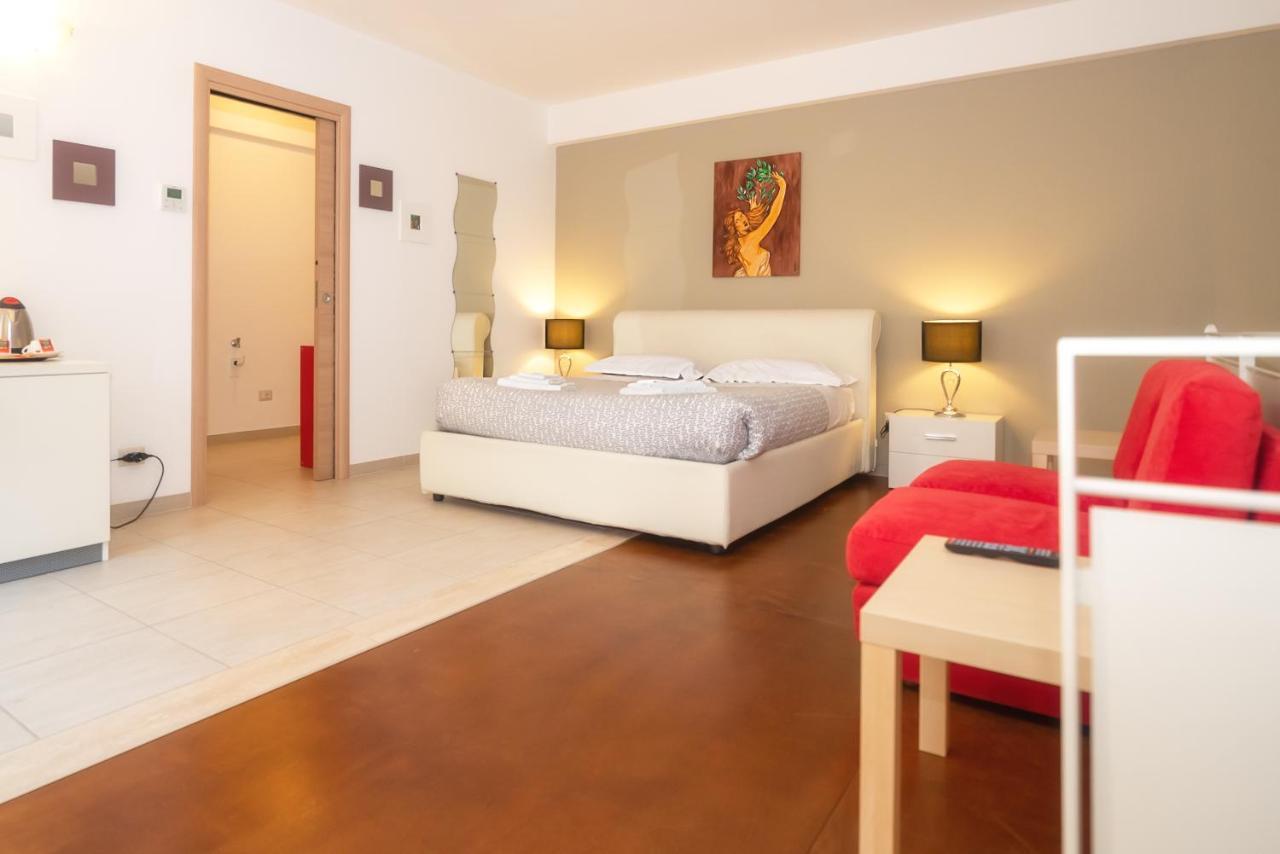 Il Cortile Delle Esperidi Apartman Lecce Kültér fotó