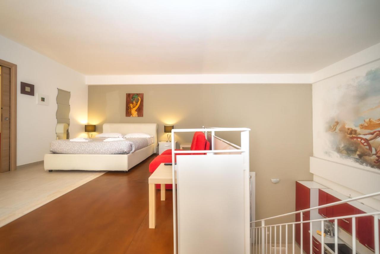 Il Cortile Delle Esperidi Apartman Lecce Kültér fotó