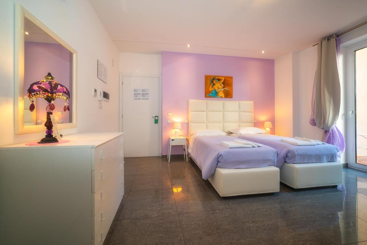 Il Cortile Delle Esperidi Apartman Lecce Kültér fotó