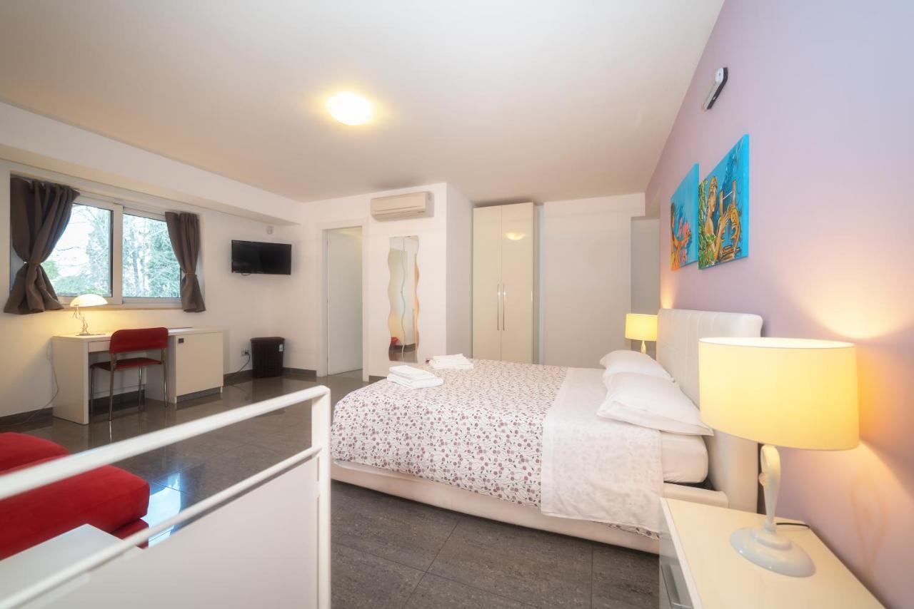 Il Cortile Delle Esperidi Apartman Lecce Kültér fotó