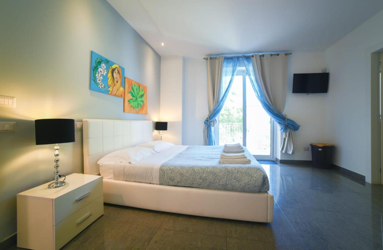 Il Cortile Delle Esperidi Apartman Lecce Kültér fotó